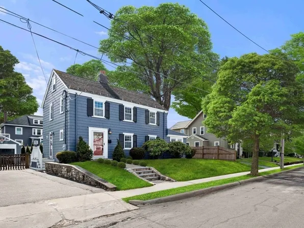 5 Pine Ridge Rd, Wakefield, MA 01880