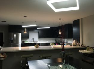 9595 SW 87th Ave, Miami, FL 33176