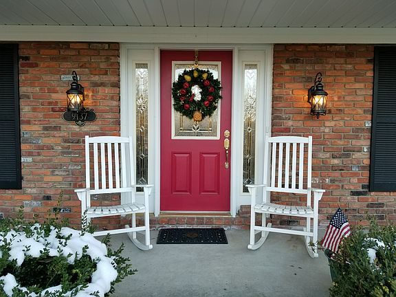 2nd image of 9137 Meadow Ln