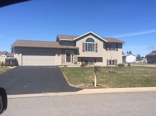 5910 Flambeau St, Weston, WI 54476