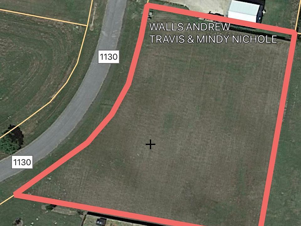 2nd image of 20 Pin Oak Rd