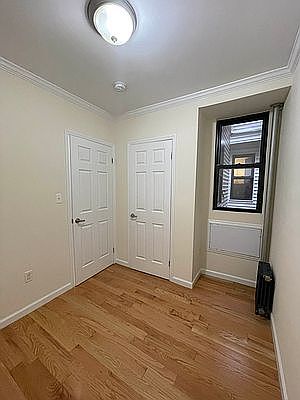 3rd image of 237 Henry St APT 4A