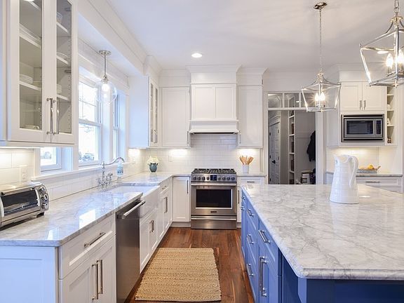 4th image of 160 Lafayette Ave Lot 83