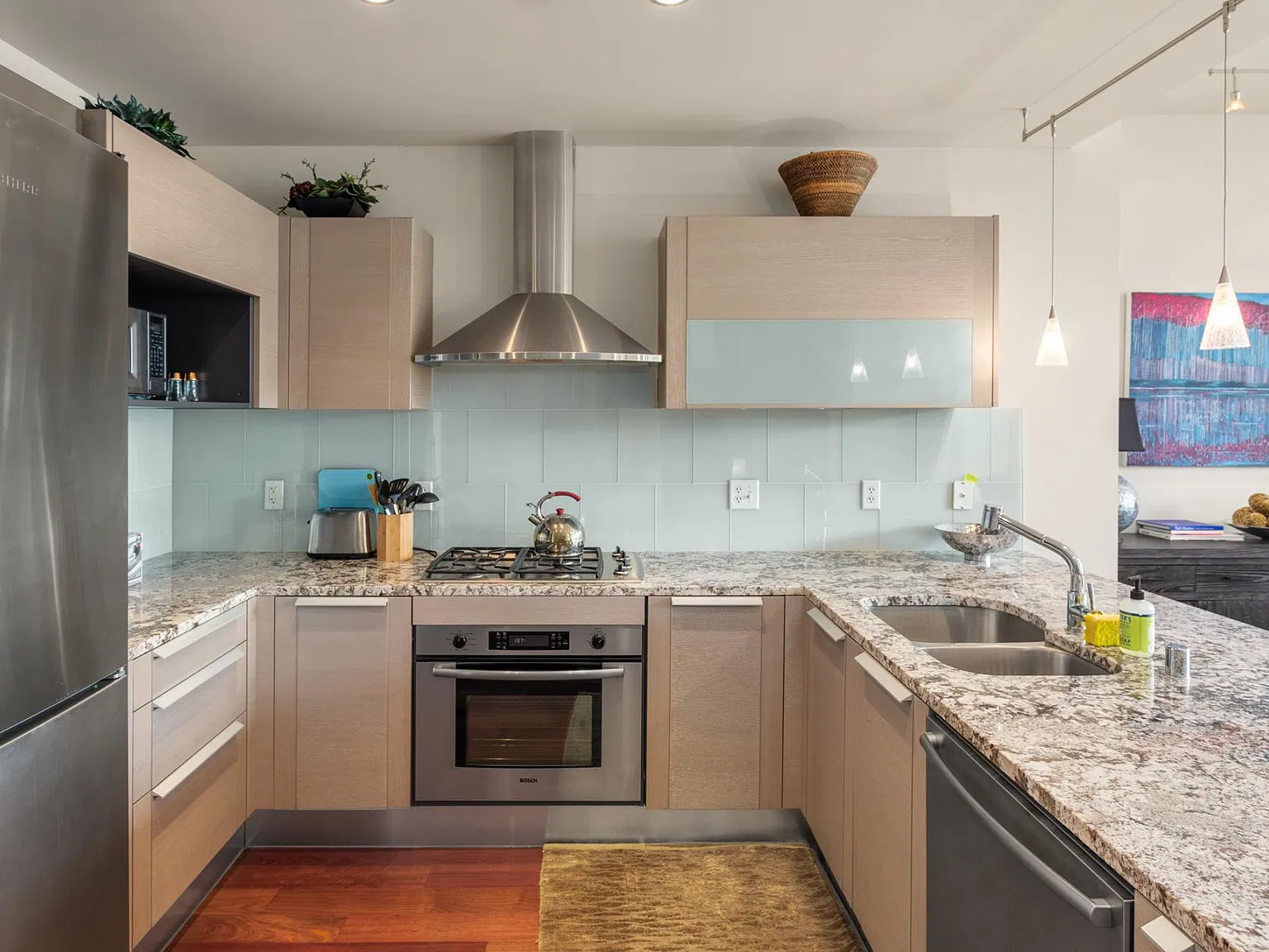 737 Olive Way — Photo 4