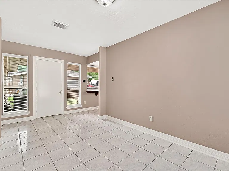 7403 Shady Vale Ln — Photo 10