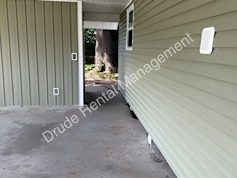 30121 Julia St — Photo 17