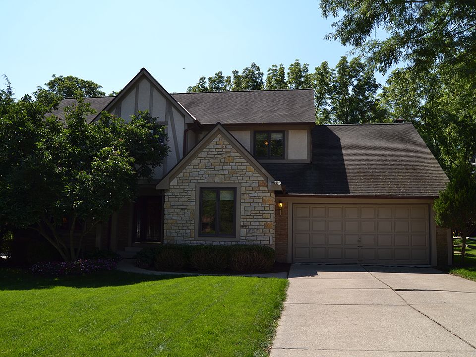1st image of 4863 Donegal Cliffs Dr