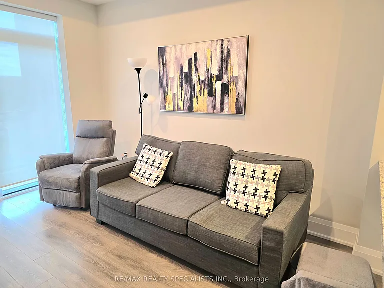 4040 Upper Middle Rd #401 — Photo 5