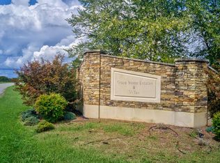19 Grace Stone Dr, Clarksville, VA