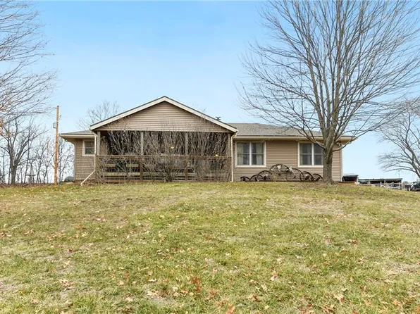 21682 Turner Rd, Easton, KS 66020