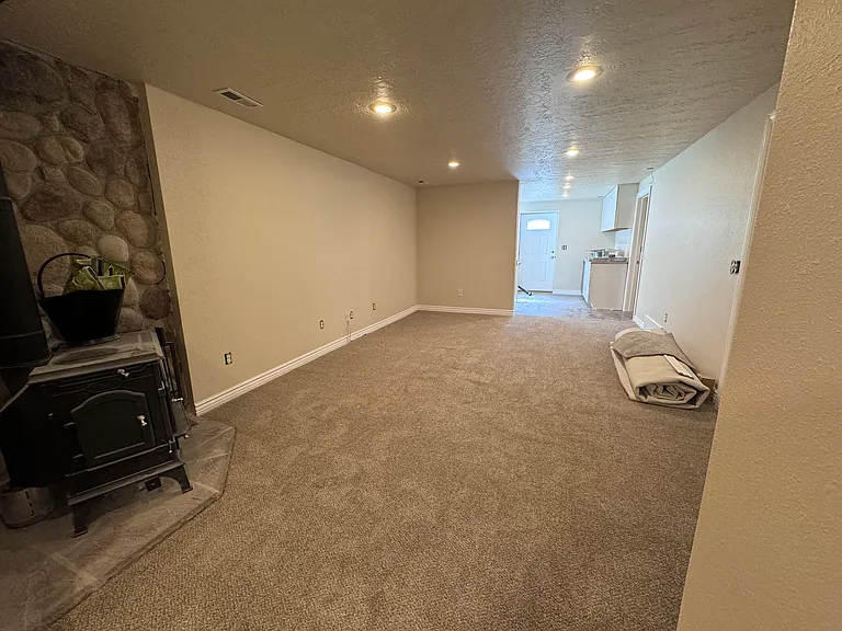 818 N Buffalo Dr — Photo 10