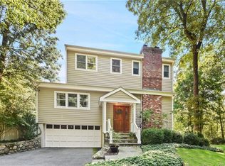 10 Inwood Ln E, Cortlandt Manor, NY 10567