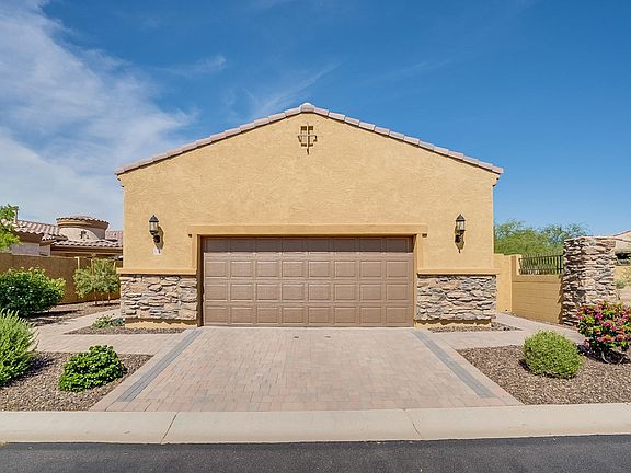 Cobblestone Driveway