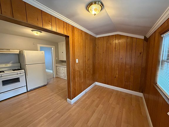 Bonus room off kitchen