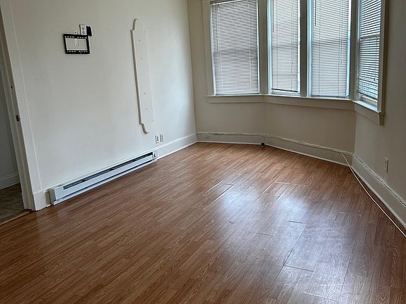 5th image of 262 Bayville Ave Floor 2