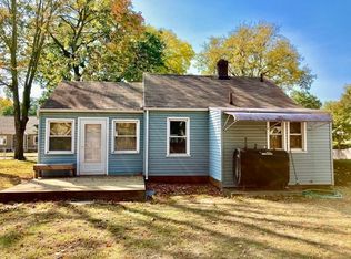41 Davis St, Springfield, MA 01104