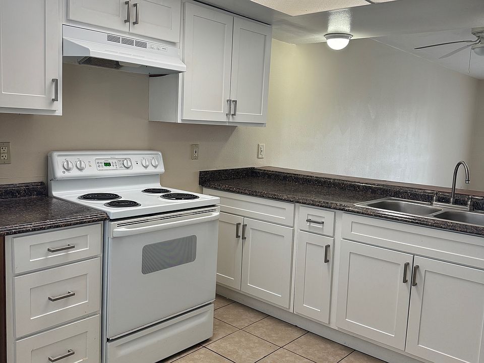 1st image of 619 SE 13th Ave #15891106