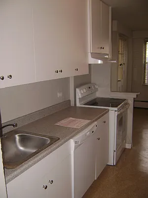 Rented by Realty Operations Group | media 3