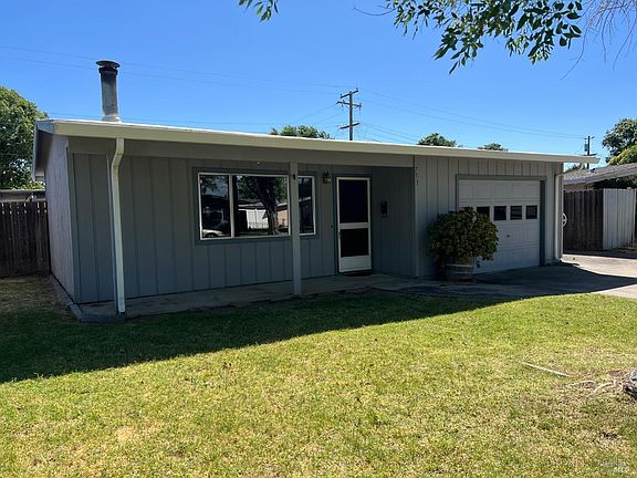 3rd image of 751 Virginia Drive