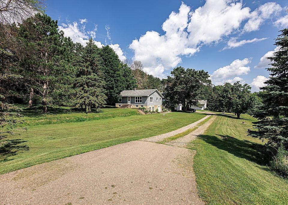 1st image of 16498 Kettle River Blvd NE