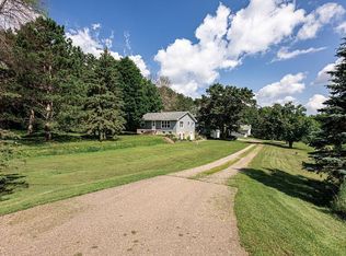 16498 Kettle River Blvd NE, Columbus, MN 55025