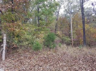 2372 County Road 555, Tecumseh, MO 65760