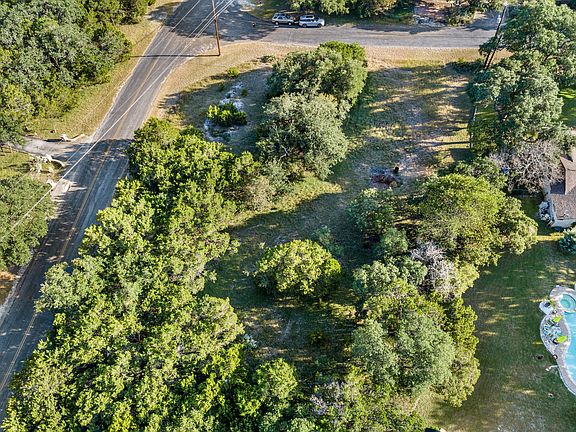 4th image of 9807 Tamber Ln