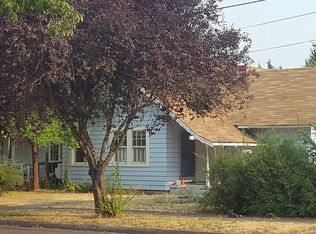 111 E Madison Ave, Cottage Grove, OR 97424