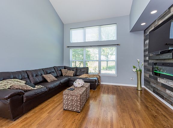4th image of 1693 S Candlestick Way #1693