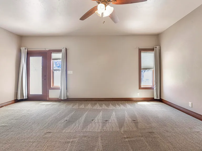 670 Sun Terrace Dr — Photo 36