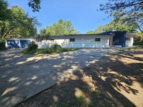 (undisclosed Address), Lawrence, KS 66046