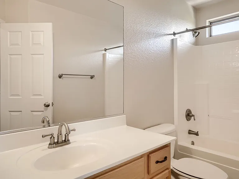 3543 W Steinbeck Ct — Photo 19