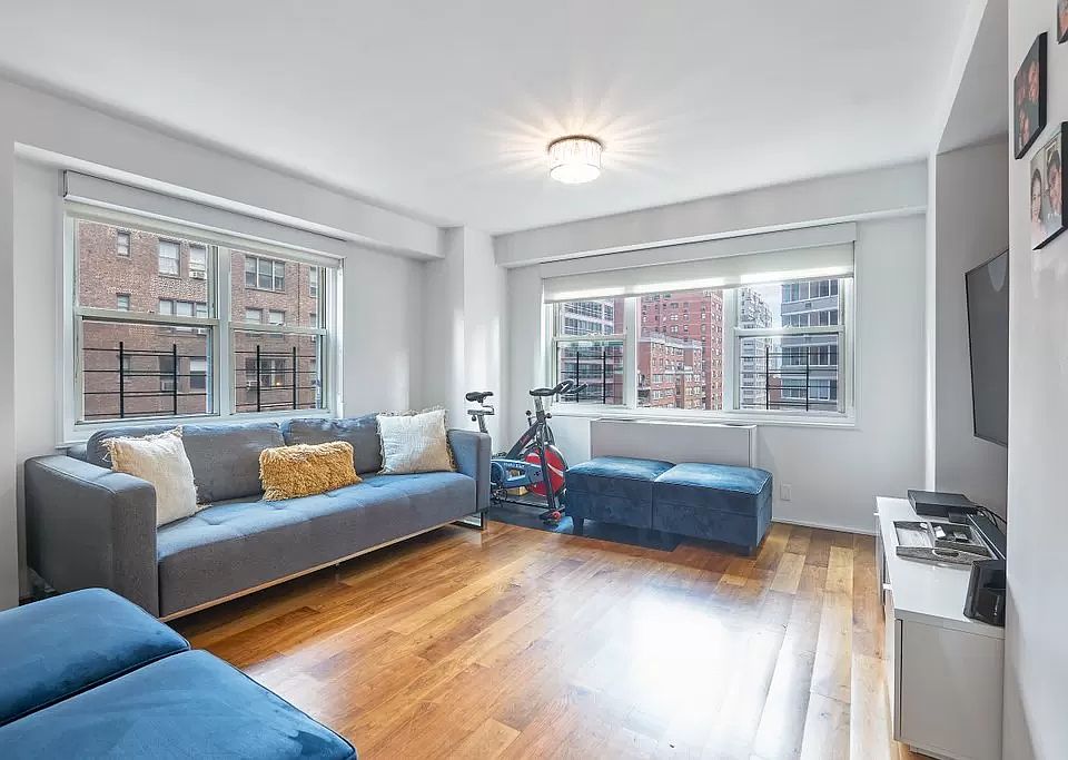 1st image of 400 E 54th St APT 9F