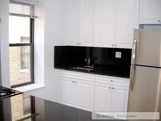Rented by Sovereign Associates | media 2