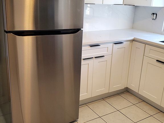 5th image of 5434 N Elston Ave #1