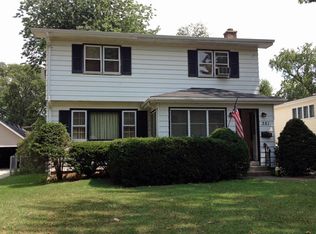 351 S Chase Ave, Lombard, IL