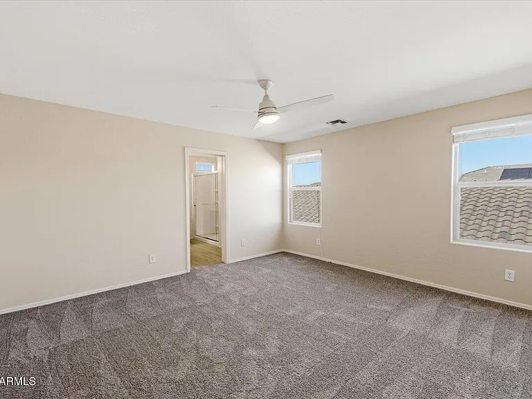 7119 W Golden Ln — Photo 32