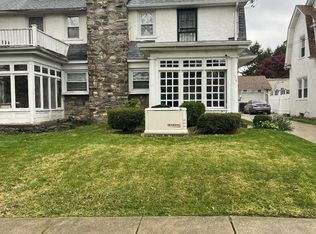 114 E Parkway Ave, Chester, PA 19013