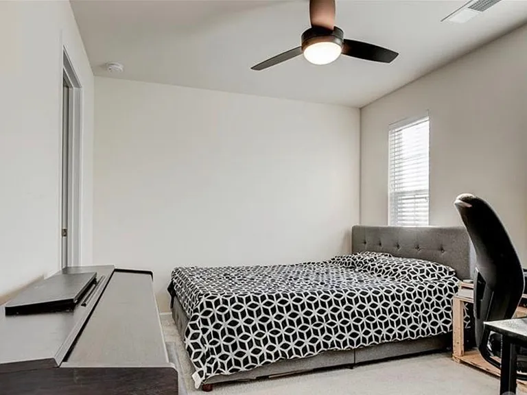 4107 Hickory View Dr — Photo 12