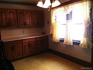 3rd image of 34 Whitfield Ave