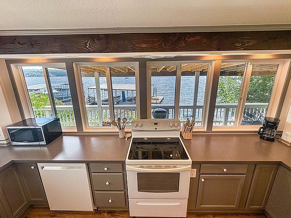 4th image of 35 Knox Rd