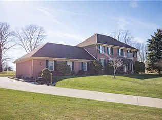 21 Oak Tree Ct, West Middlesex, PA 16159