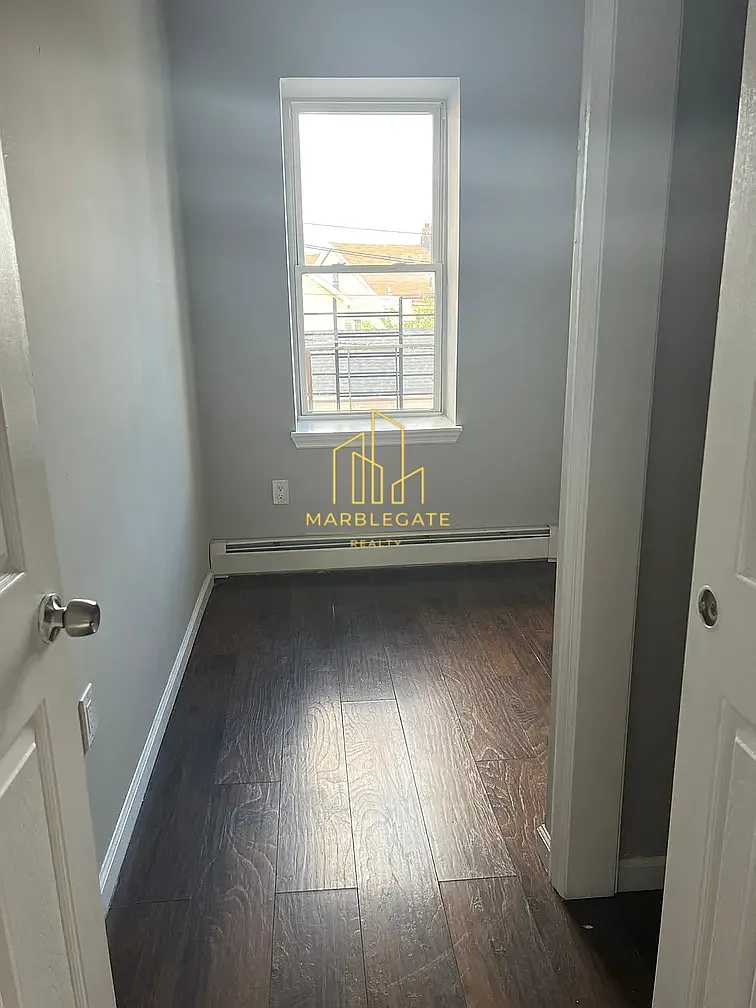 2 bed, 850 sqft, $1,600 — Photo 4