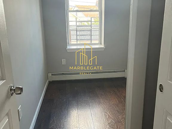 4th image of 311 S 6th St #33R