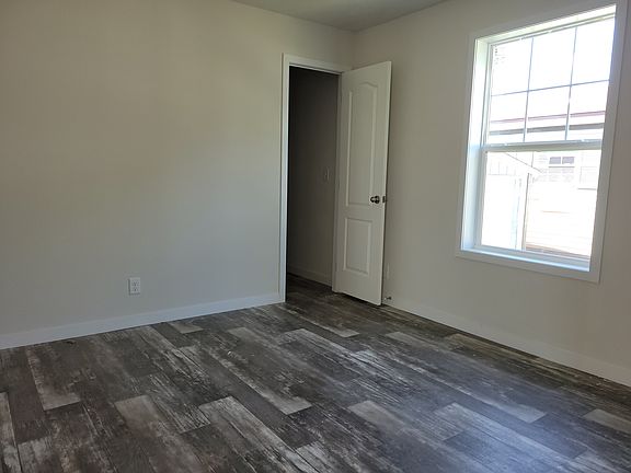 4th image of 38000 Le Chateau Blvd #127