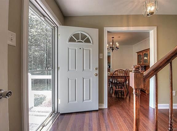 5th image of 2140 Loch Braemar Dr