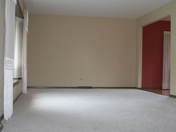 3rd image of 17200 69th Ave