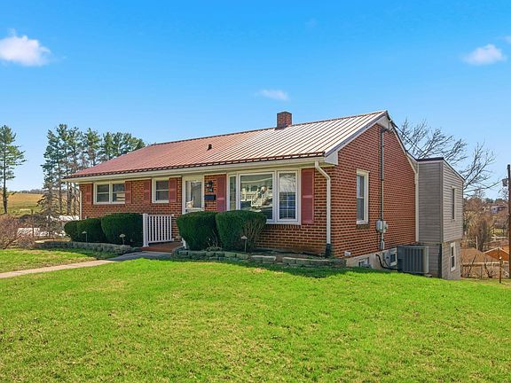2nd image of 205 Roundhill Dr