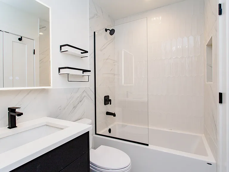 2204 N Kedzie Blvd #2 — Photo 5