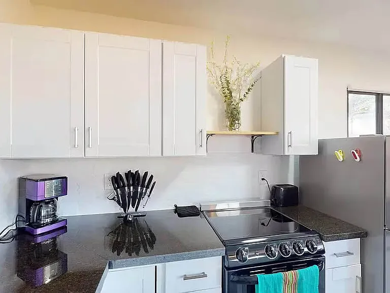 505 Marble Ave NW #A-F — Photo 1